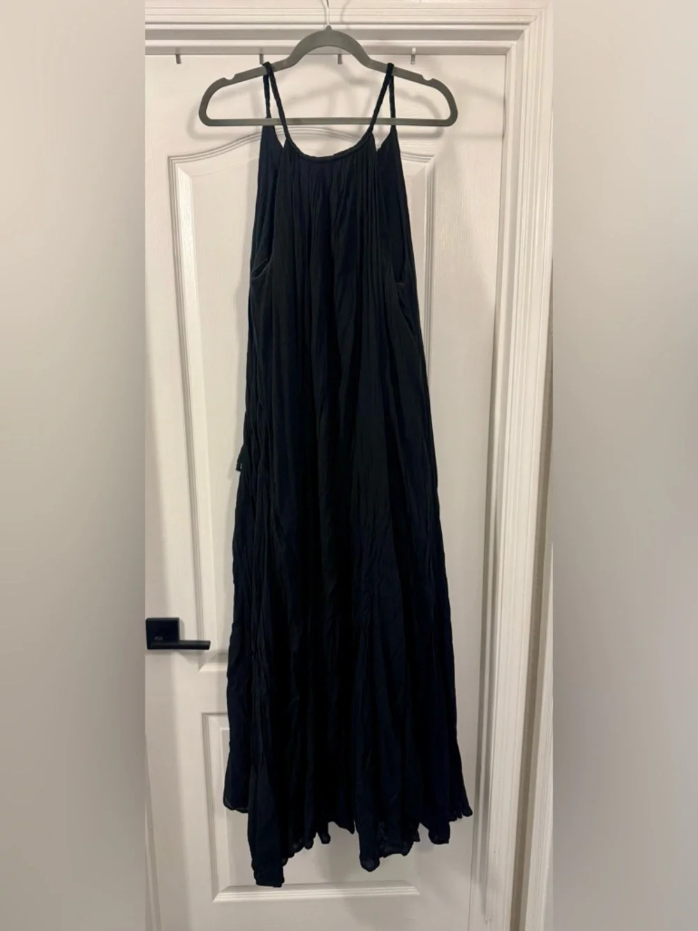 Elan Maxi Dress with Pockets - Black - Picture 2 of 13